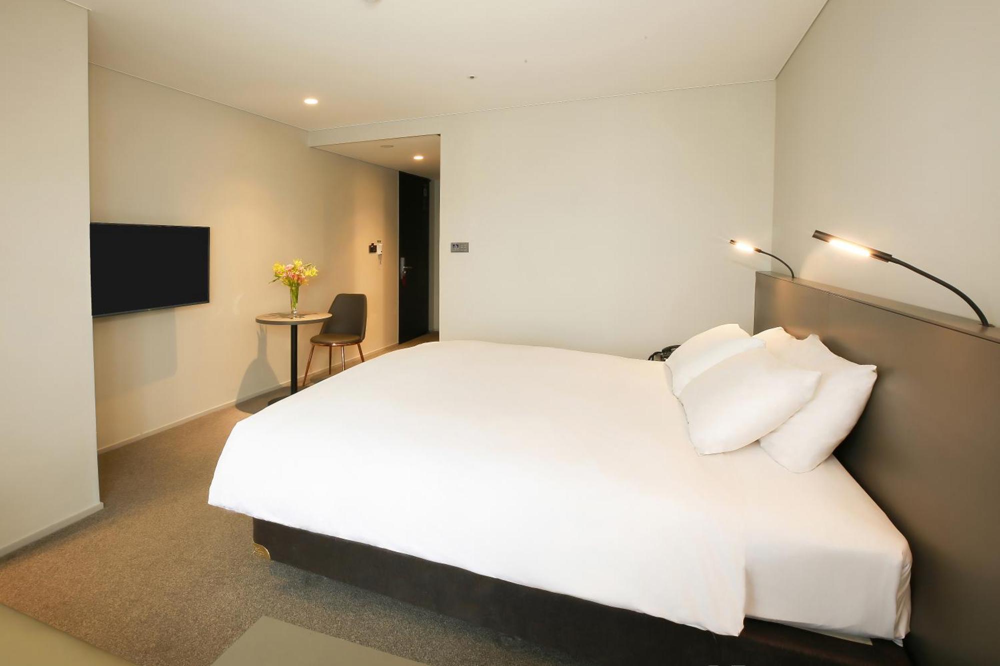 Westernlife Hotel Iksan Pokoj fotografie